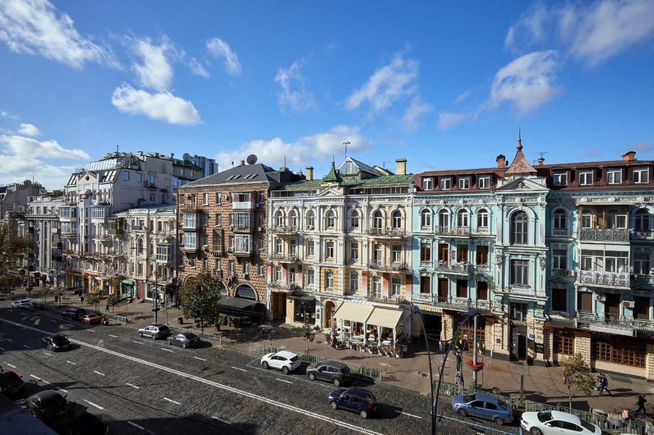 Apartment Near Lva Tolstoho Square Киев Екстериор снимка