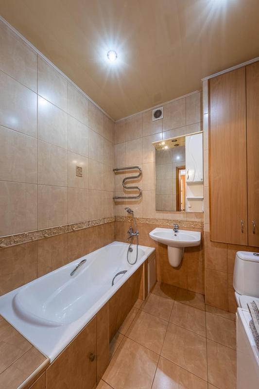 Apartment Near Lva Tolstoho Square Киев Екстериор снимка