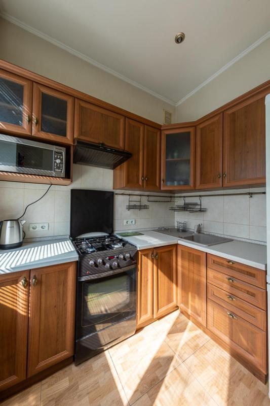 Apartment Near Lva Tolstoho Square Киев Екстериор снимка